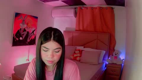 Snapshot of aliciabiden chatting on February 12, 8:49 am aliciabiden online show from February 12, 8:49 am