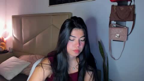 Snapshot of aliciabiden chatting on September 24, 4:52 am aliciabiden online show from September 24, 4:52 am