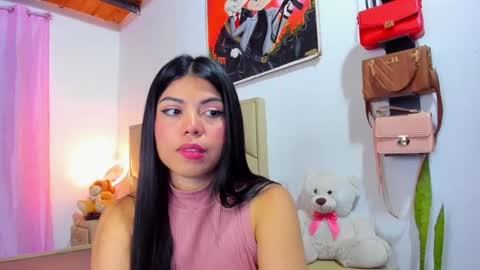 Snapshot of aliciabiden chatting on September 27, 6:33 am aliciabiden online show from September 27, 6:33 am