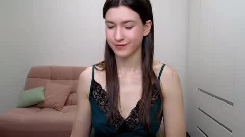 alicianoveli online show from February 19, 4:44 am