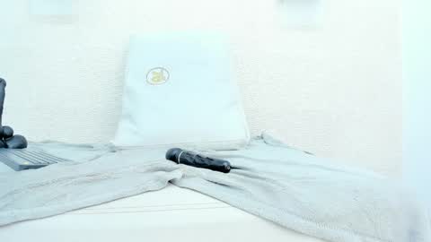 im tutti online show from March 18, 5:46 am