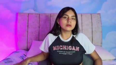 Aliclark online show from March 6, 8:08 pm