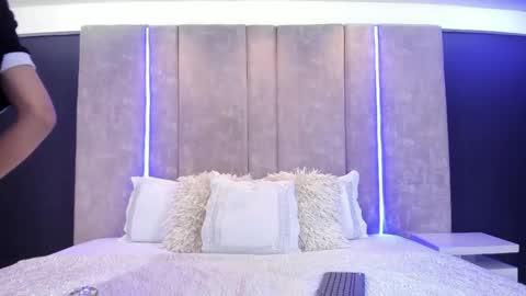 Ali Diaz online show from April 24, 7:27 pm