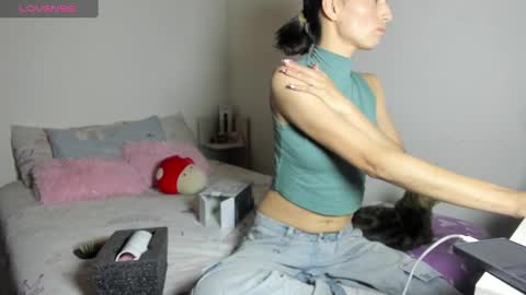 Snapshot of alien_universe chatting on March 3, 3:08 am Aiko Independent Model online show from March 3, 3:08 am