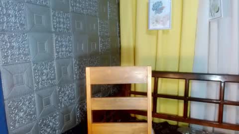 aliexagrey online show from May 13, 10:03 am
