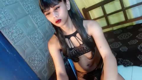 aliexagrey online show from May 23, 10:55 am