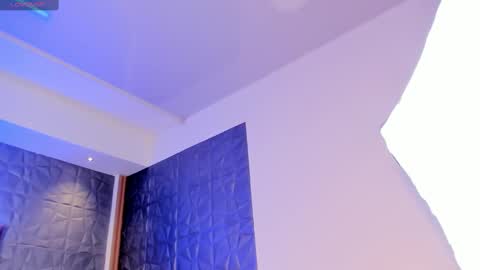 Snapshot of aliice_smithh chatting on October 3, 8:06 pm Alice online show from October 3, 8:06 pm