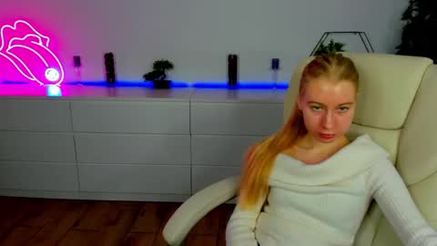 Alina online show from November 18, 6:49 am