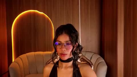 alina_b_ online show from March 28, 8:21 pm