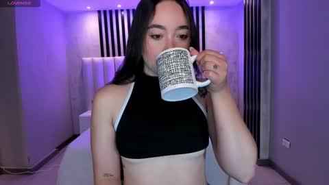 alinakravitz_ online show from February 16, 12:36 pm