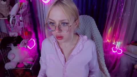 alinaocean online show from March 28, 3:24 pm