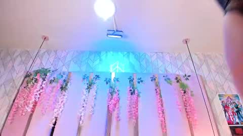   online show from May 14, 4:38 pm
