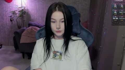 Aline Greeeen online show from April 2, 1:51 pm