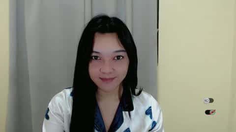 Shanti xhey online show from February 27, 11:28 am