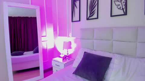 Snapshot of alisa_walker chatting on February 27, 8:09 pm online show from February 27, 8:09 pm