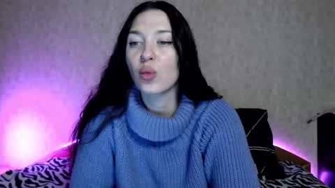 alisaadoll online show from November 3, 1:12 pm