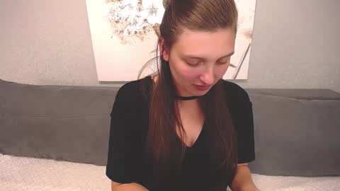 Snapshot of alisaperes chatting on October 2, 1:43 pm Alisa online show from October 2, 1:43 pm