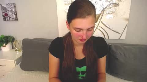 Snapshot of alisaperes chatting on September 27, 1:09 pm Alisa online show from September 27, 1:09 pm