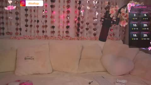 Alisarogs online show from February 21, 9:54 pm