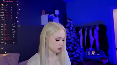 Alisha online show from February 12, 2:31 pm