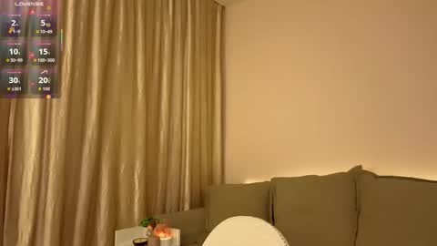 Alisia online show from November 12, 10:39 am