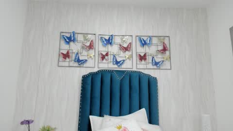 Alison online show from October 16, 8:07 pm