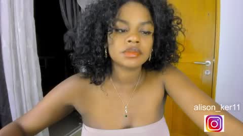 Sofias house online show from May 15, 3:15 am