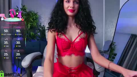 Snapshot of alisonblu chatting on October 20, 6:24 pm Alison online show from October 20, 6:24 pm
