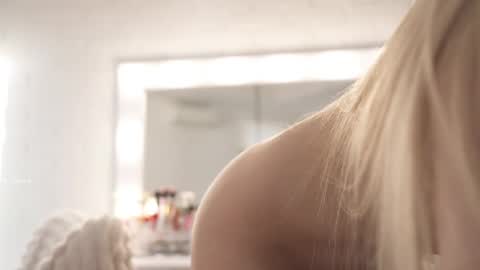 Alissa online show from February 25, 1:21 pm