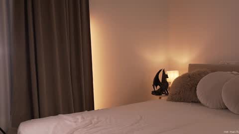 Alissa online show from September 13, 4:31 pm