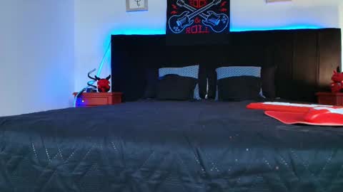 Alisse online show from February 19, 12:37 pm