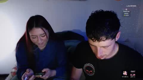 Snapshot of alisseandjamess chatting on October 8, 7:20 pm Jamesss online show from October 8, 7:20 pm