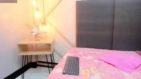 alissonmartin online show from February 26, 3:43 pm