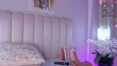 Snapshot of alissyadanger chatting on September 24, 5:47 am TATIS online show from September 24, 5:47 am
