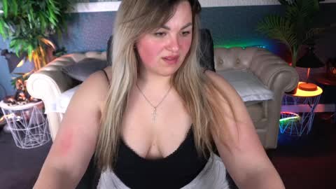 alissyagrayy online show from April 12, 1:26 pm