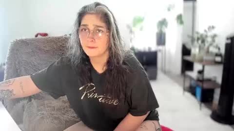 Snapshot of alix_valentine chatting on September 20, 5:27 pm alix_valentine online show from September 20, 5:27 pm