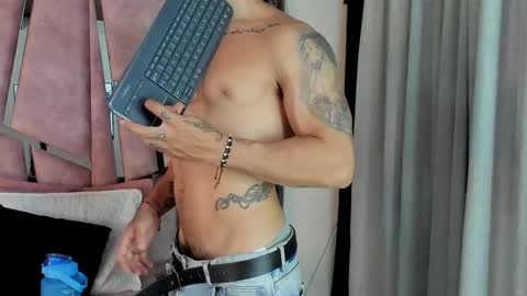 Snapshot of alixmartin1 chatting on September 30, 11:15 pm alix online show from September 30, 11:15 pm