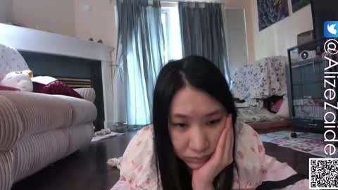 Alize Zaide online show from October 28, 7:59 pm