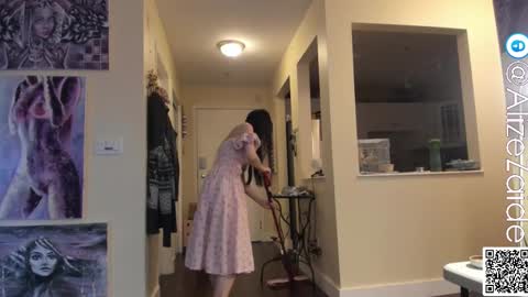 Alize Zaide online show from October 9, 10:04 pm