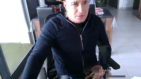 allan57000 online show from January 13, 12:35 pm