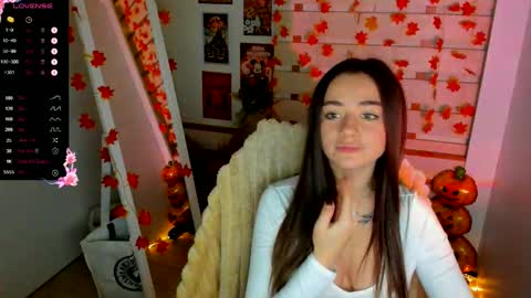 Snapshot of allana_dream chatting on October 19, 7:13 am Allana online show from October 19, 7:13 am