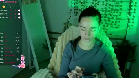 Snapshot of allana_dream chatting on September 19, 6:39 am Allana online show from September 19, 6:39 am