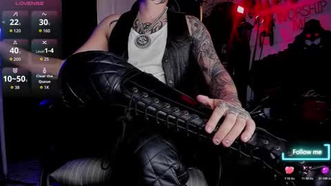   online show from November 4, 5:36 pm