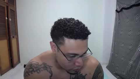 allen_ferrer10 online show from January 11, 9:37 am