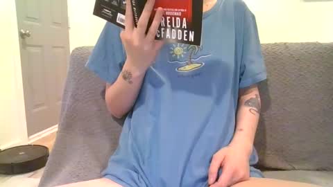 alliebearx online show from February 24, 8:58 pm