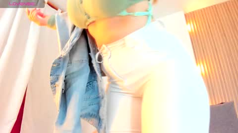 allison_fosther online show from November 25, 3:27 am