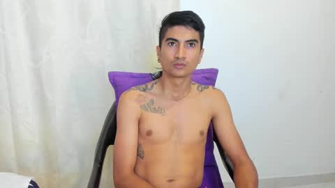 AllisonJustin online show from February 17, 5:14 am