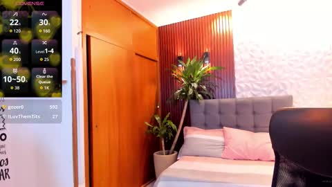 ALLISON online show from March 11, 4:48 am