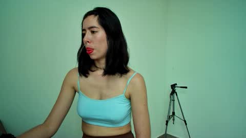 Snapshot of allisson_rose chatting on October 8, 6:14 pm Alli online show from October 8, 6:14 pm