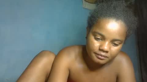 allizida01 online show from November 30, 6:04 pm